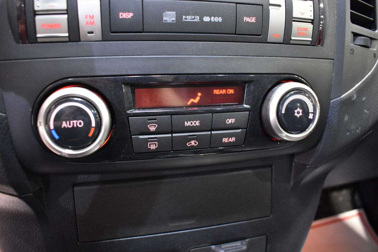 MITSUBISHI PAJERO en Minoautos