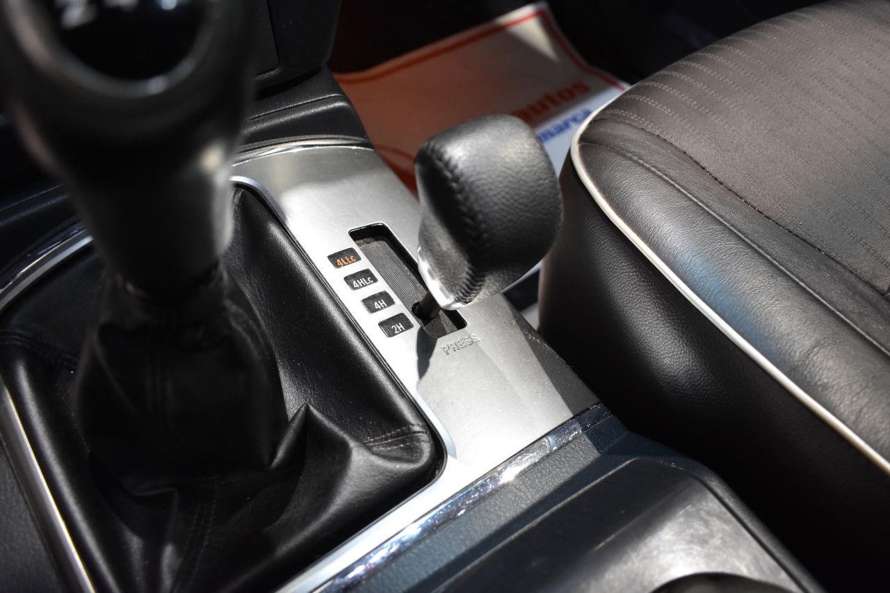 MITSUBISHI PAJERO en Minoautos