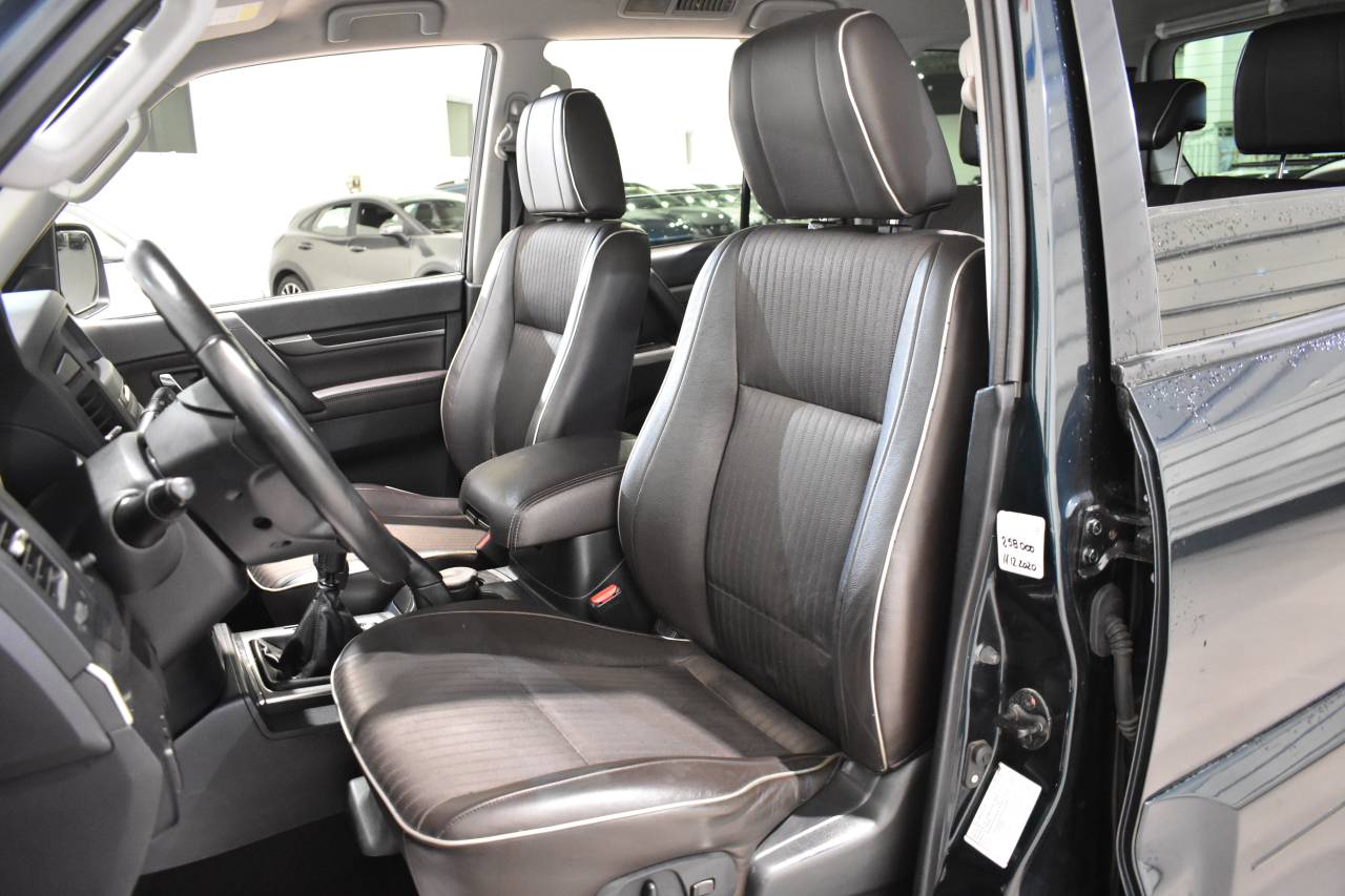 MITSUBISHI PAJERO en Minoautos