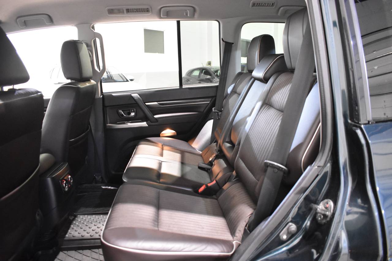 MITSUBISHI PAJERO en Minoautos