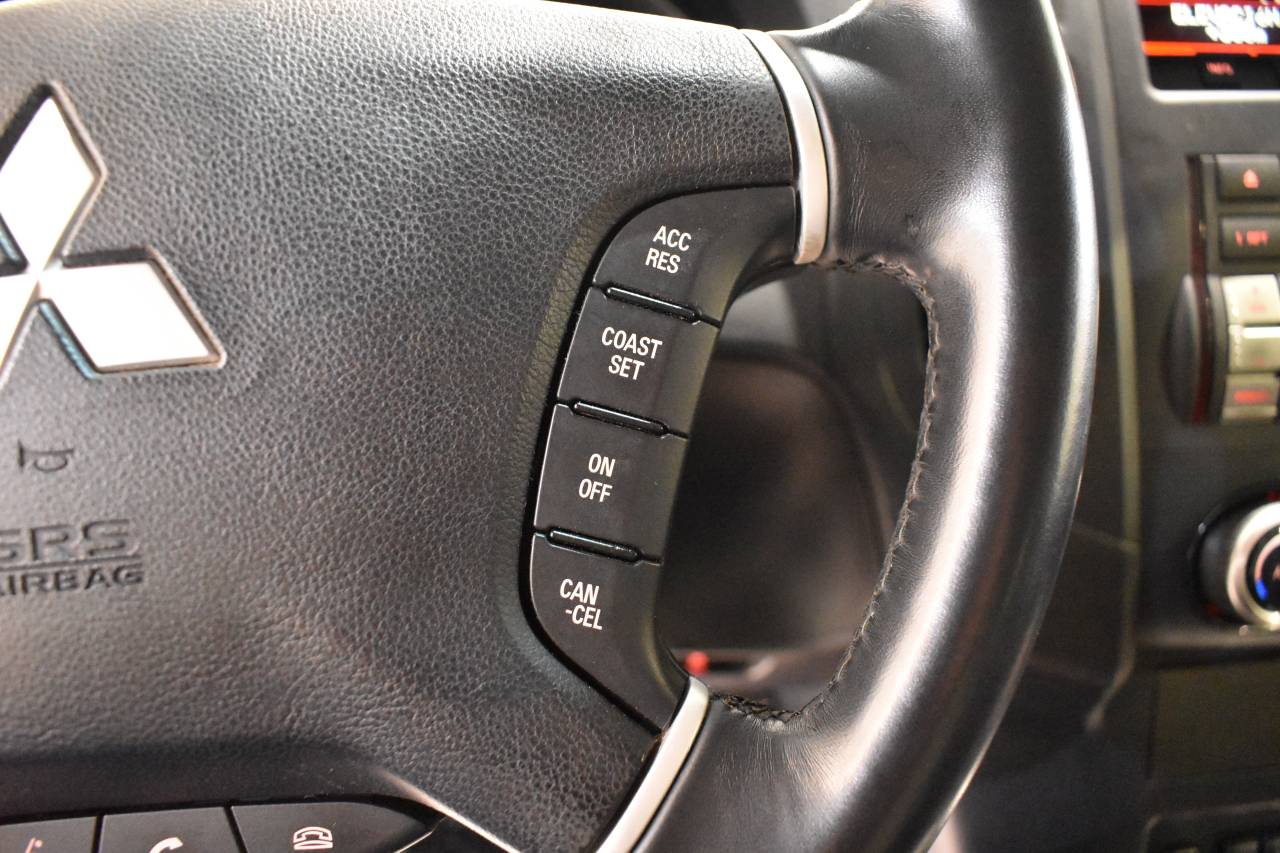 MITSUBISHI PAJERO en Minoautos