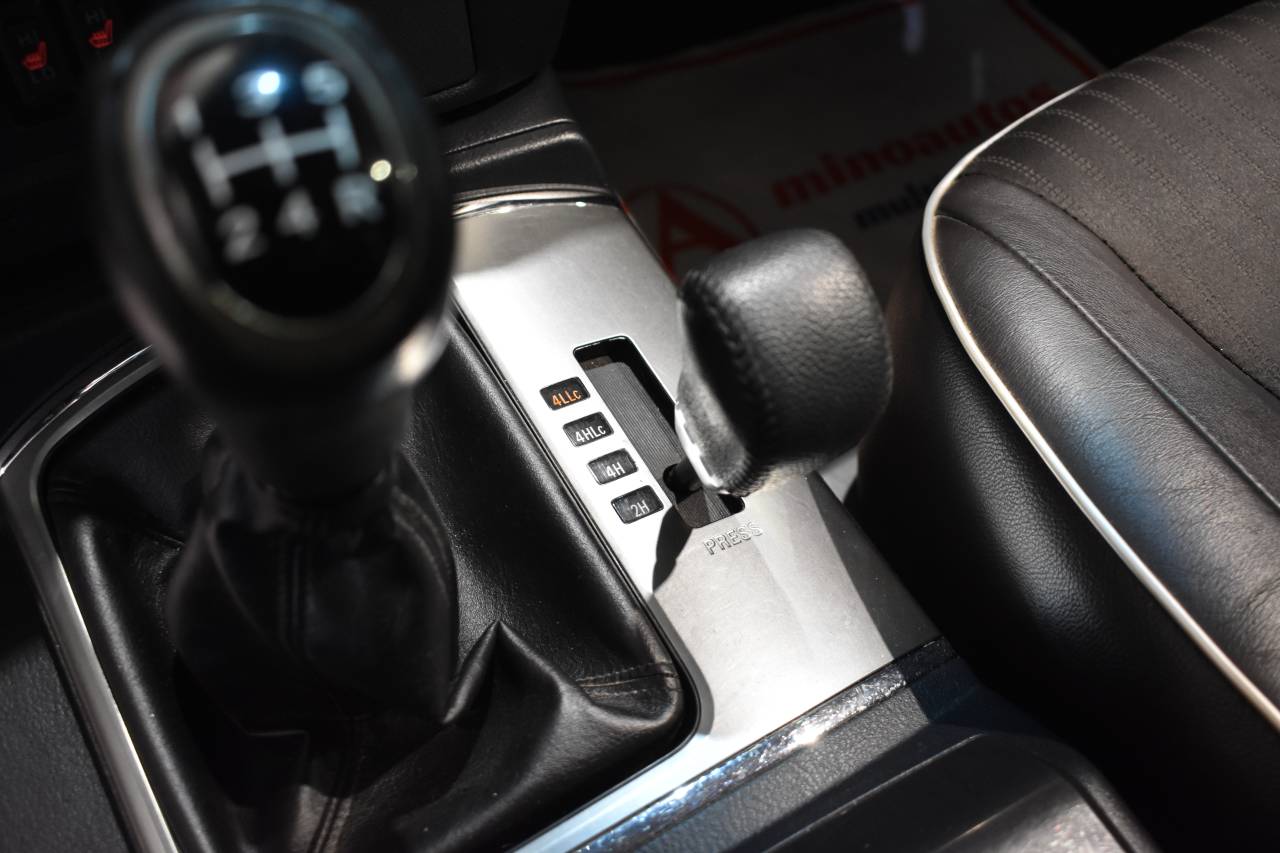 MITSUBISHI PAJERO en Minoautos