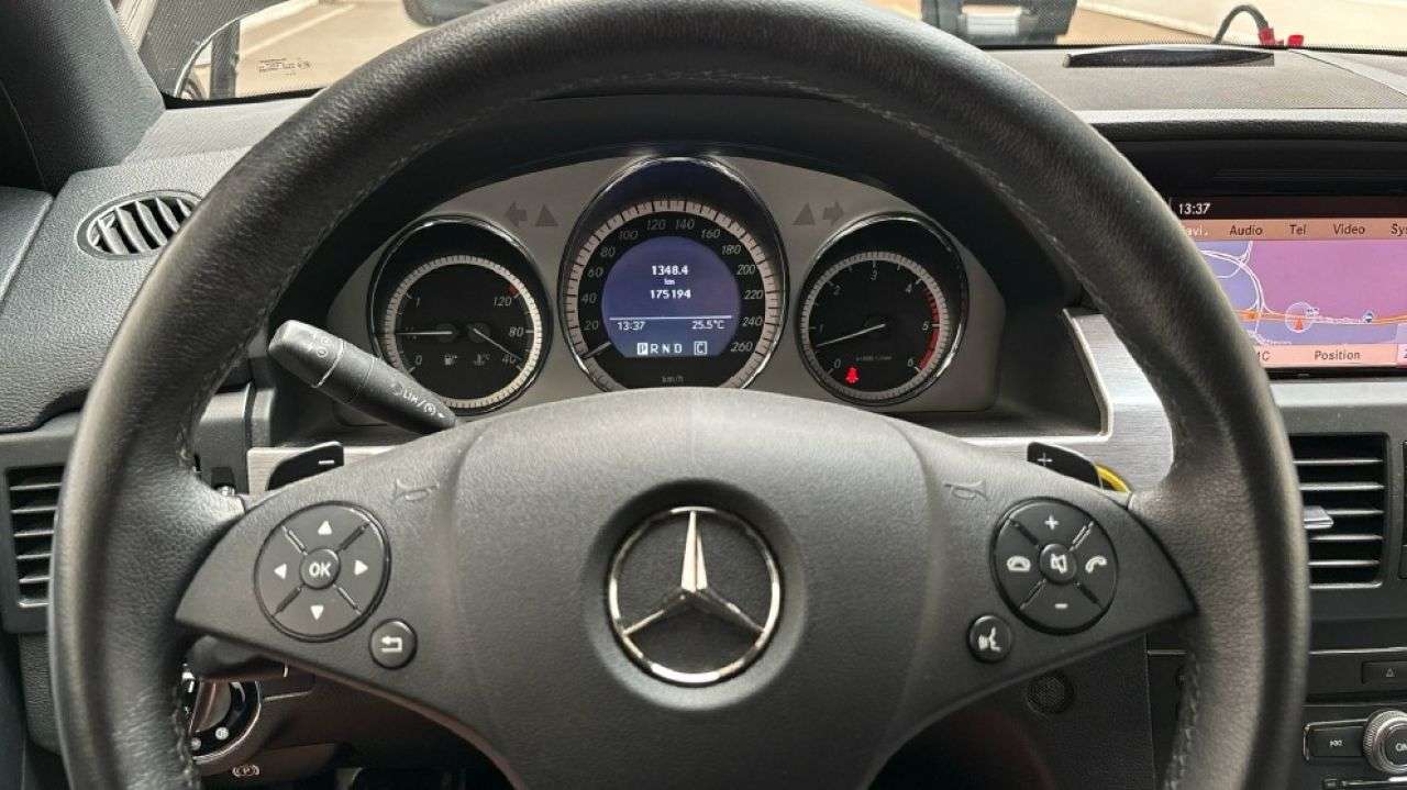 MERCEDES-BENZ CLASE GLK en Minoautos