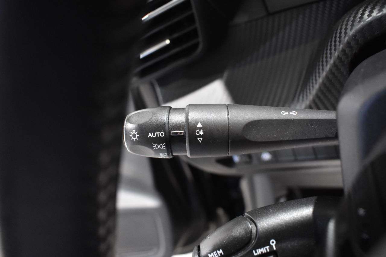 PEUGEOT 208 en Minoautos