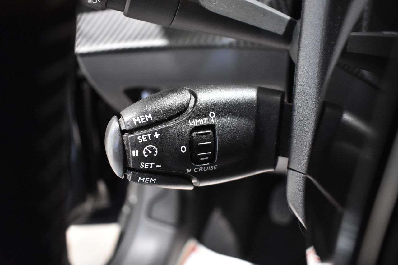 PEUGEOT 208 en Minoautos