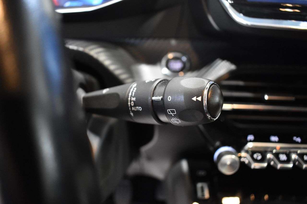 PEUGEOT 208 en Minoautos