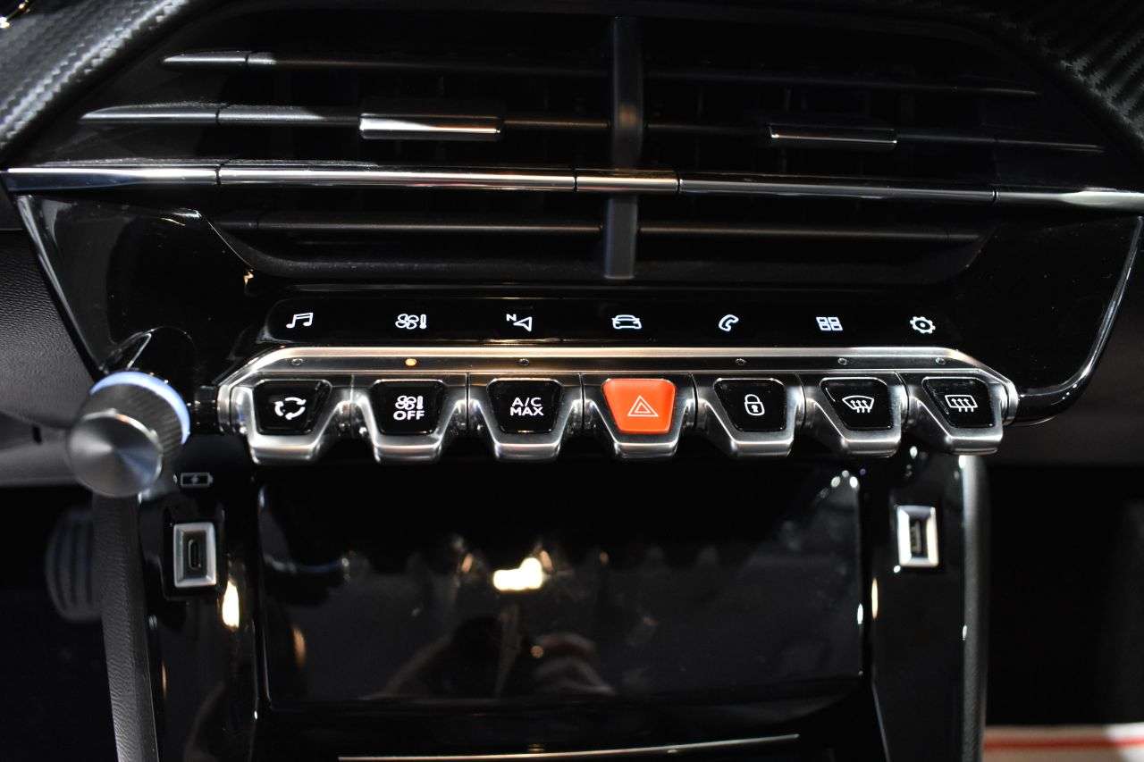 PEUGEOT 208 en Minoautos