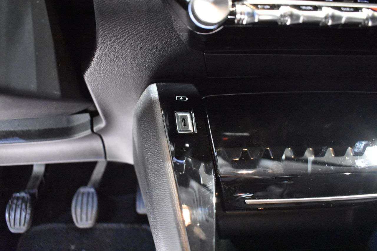 PEUGEOT 208 en Minoautos