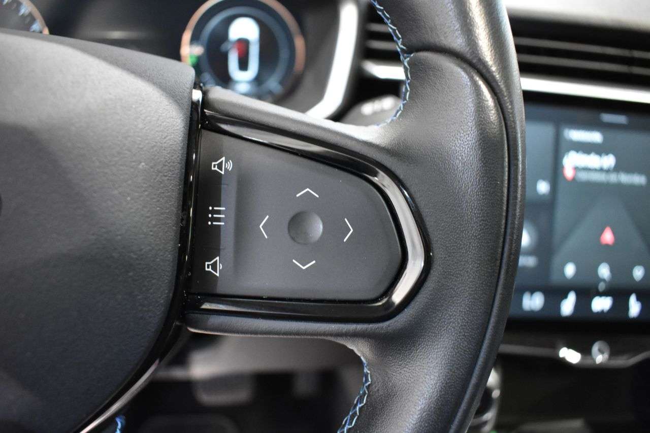 LYNK & CO 01 en Minoautos