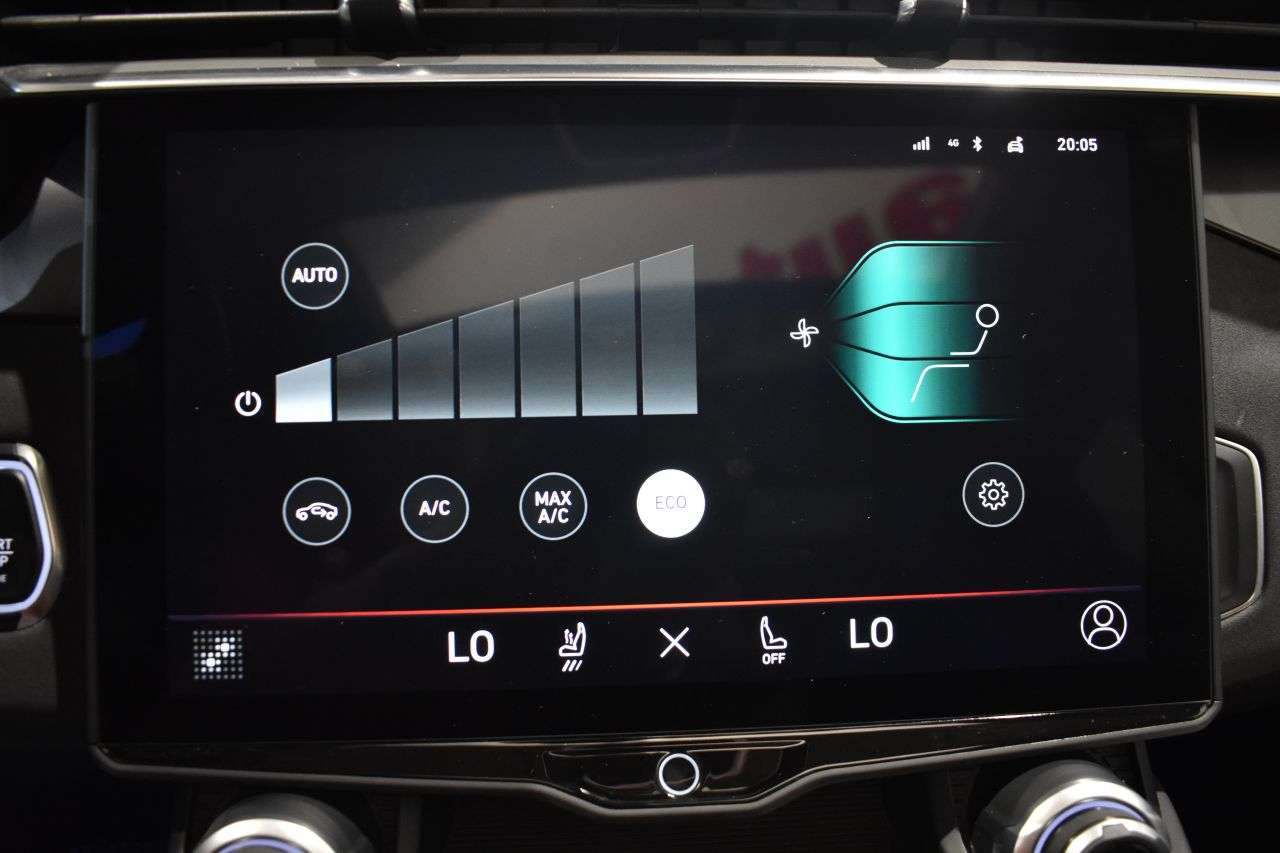 LYNK & CO 01 en Minoautos