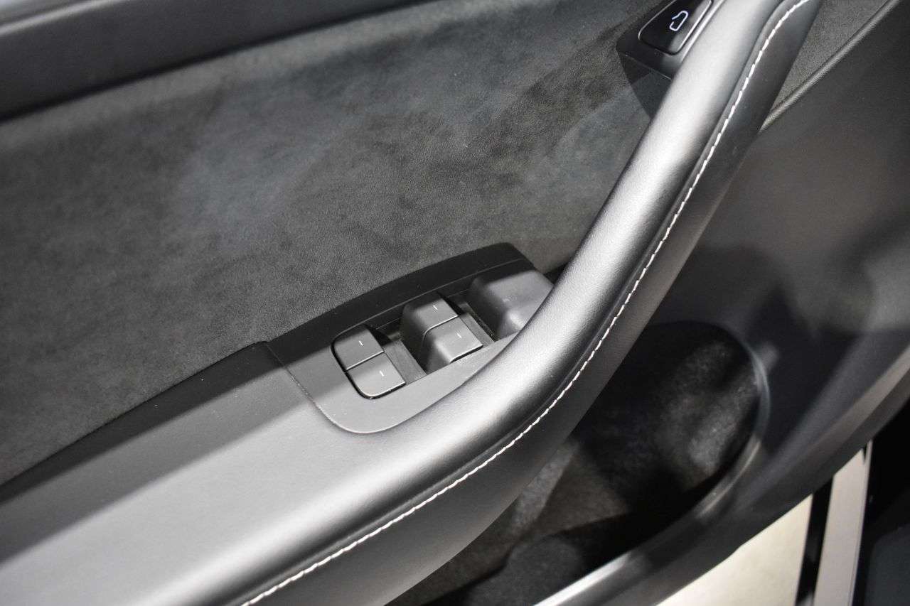 TESLA MODEL Y en Minoautos