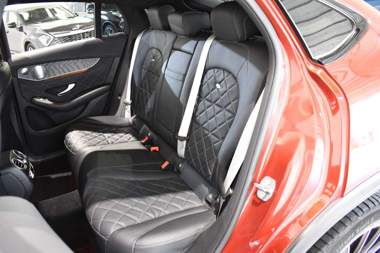 MERCEDES-BENZ GLC COUP� en Minoautos