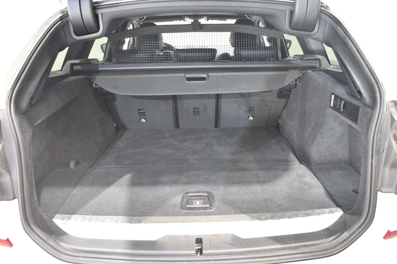 BMW SERIE 3 TOURING en Minoautos