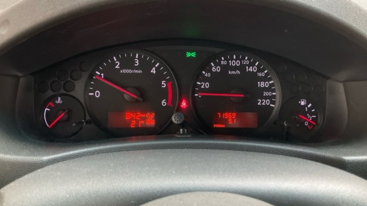 NISSAN NAVARA en Minoautos