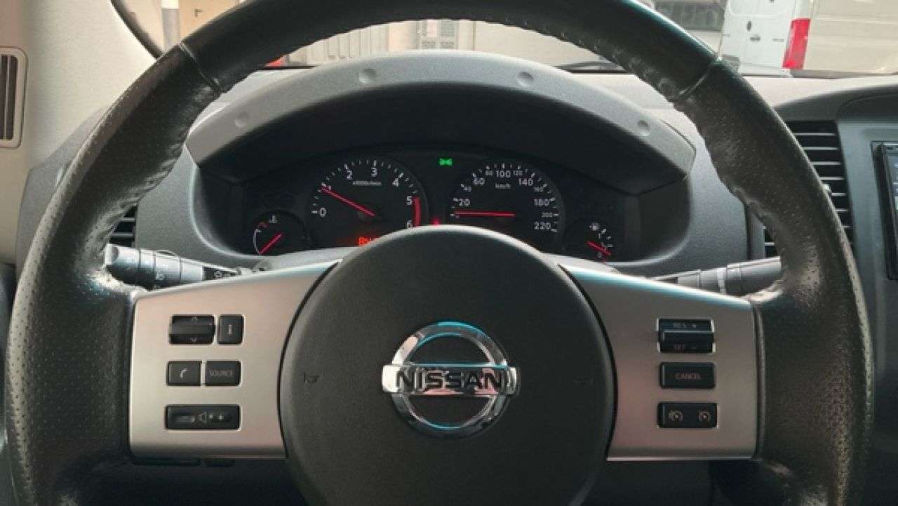 NISSAN NAVARA en Minoautos