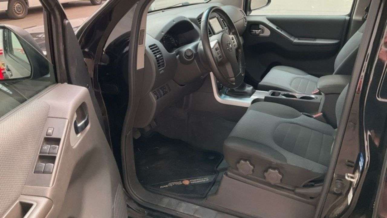 NISSAN NAVARA en Minoautos