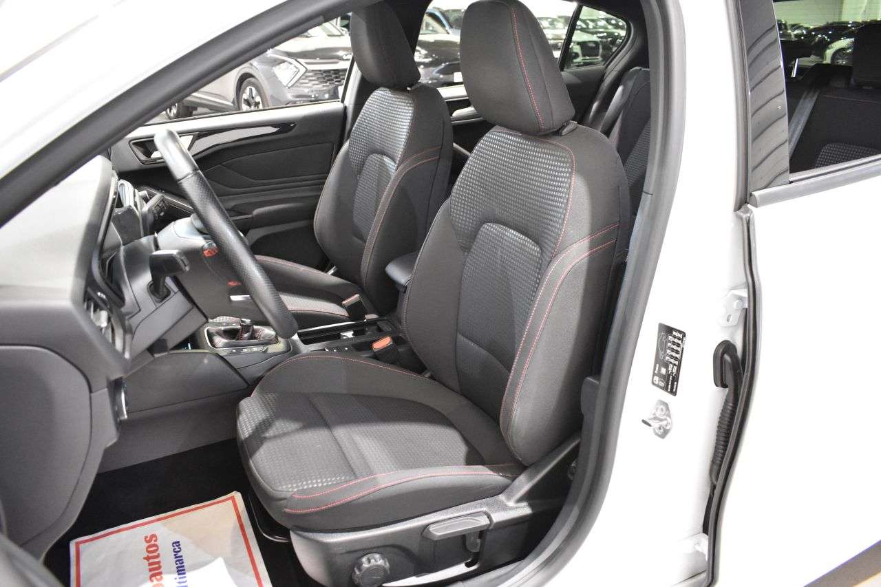 FORD FOCUS en Minoautos