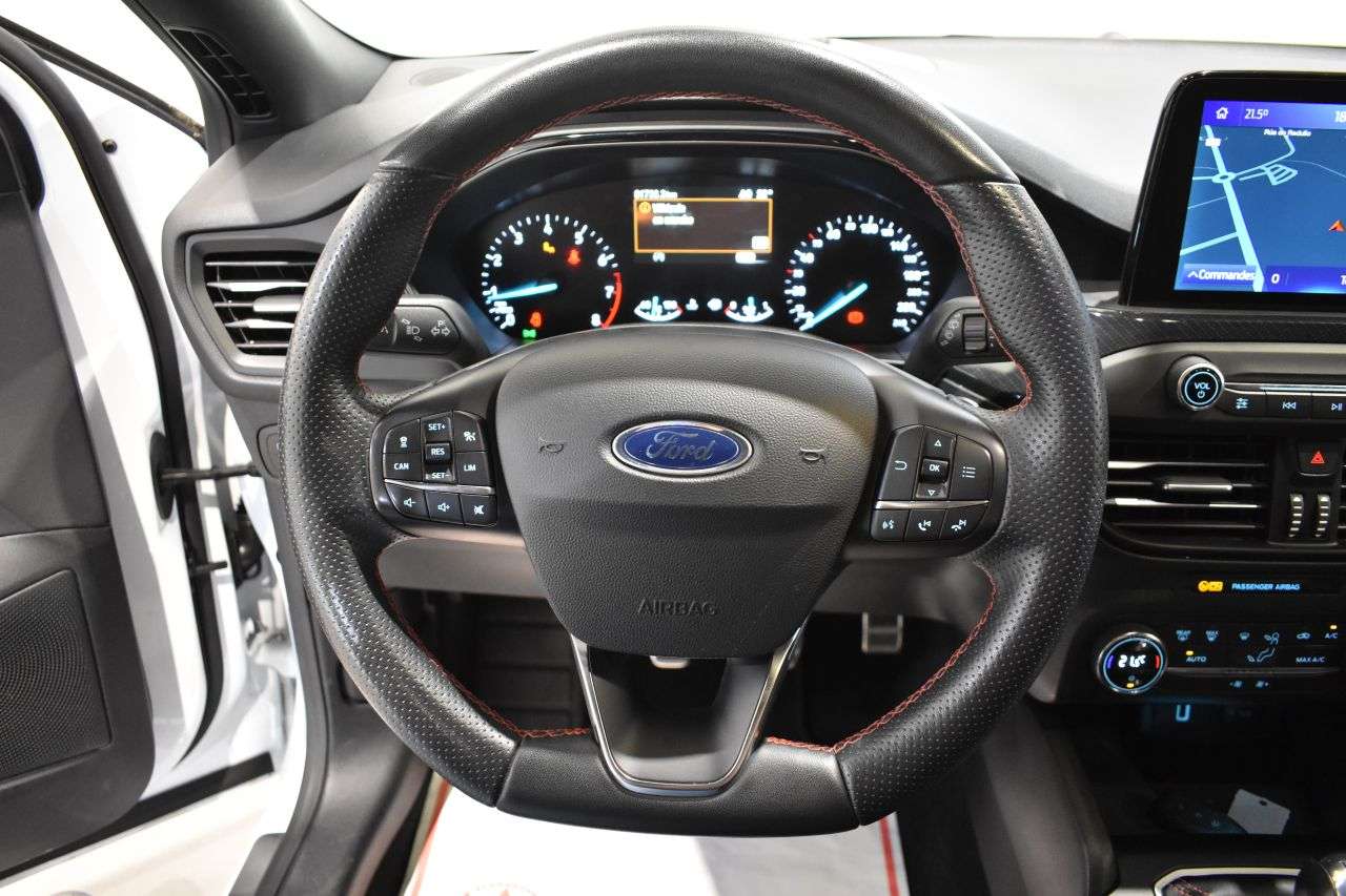 FORD FOCUS en Minoautos