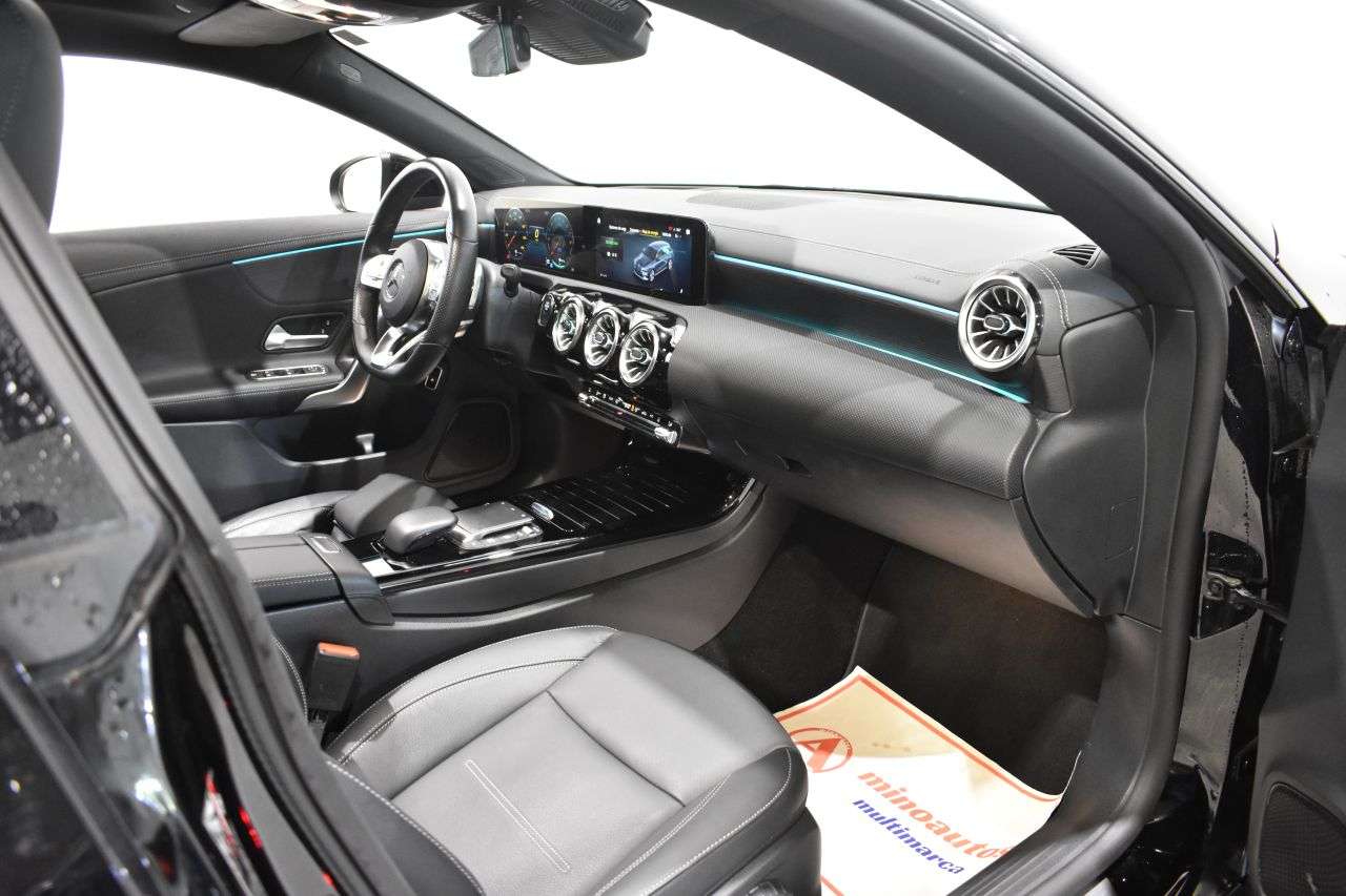 MERCEDES-BENZ CLASE CLA en Minoautos