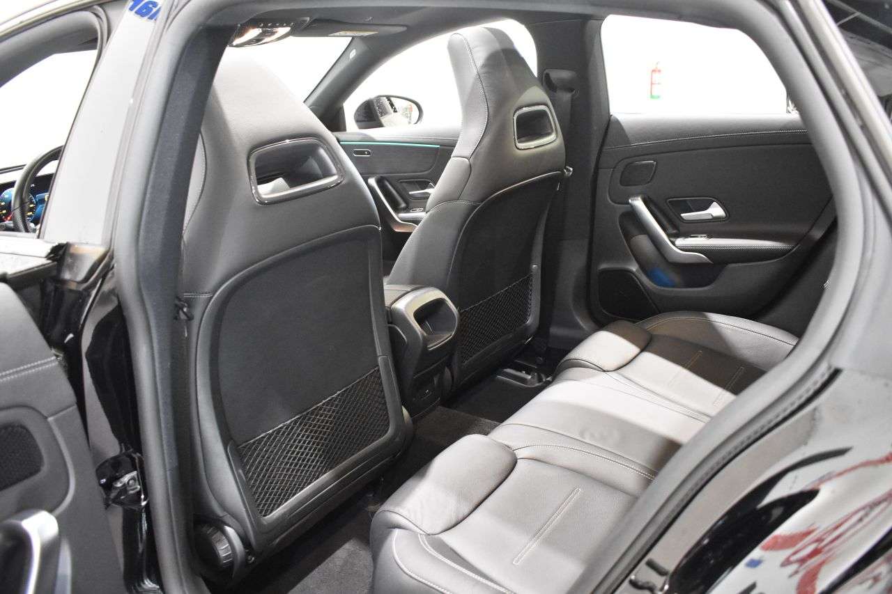 MERCEDES-BENZ CLASE CLA en Minoautos
