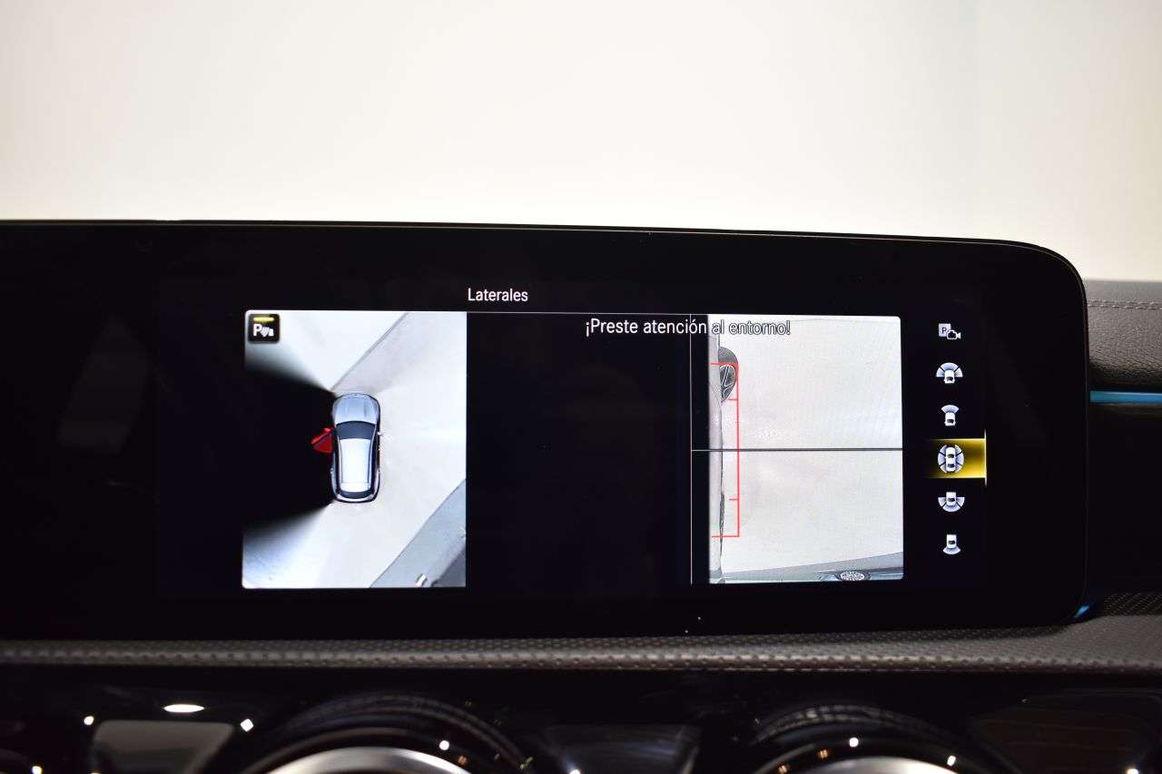 MERCEDES-BENZ CLASE CLA