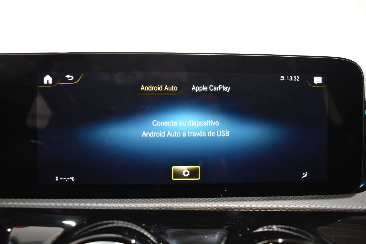 MERCEDES-BENZ CLASE CLA en Minoautos