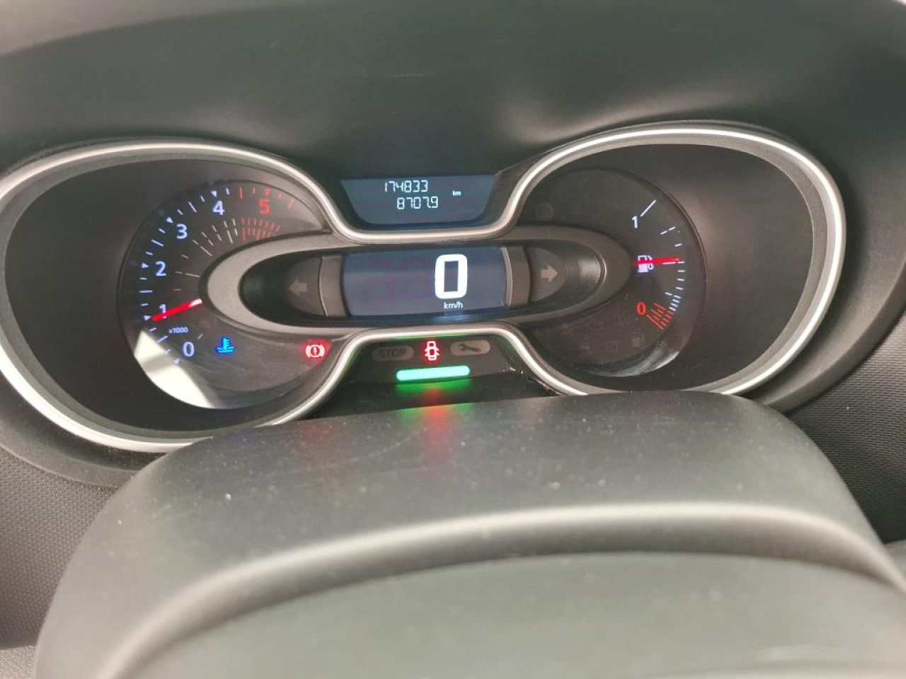 RENAULT TRAFIC en Minoautos