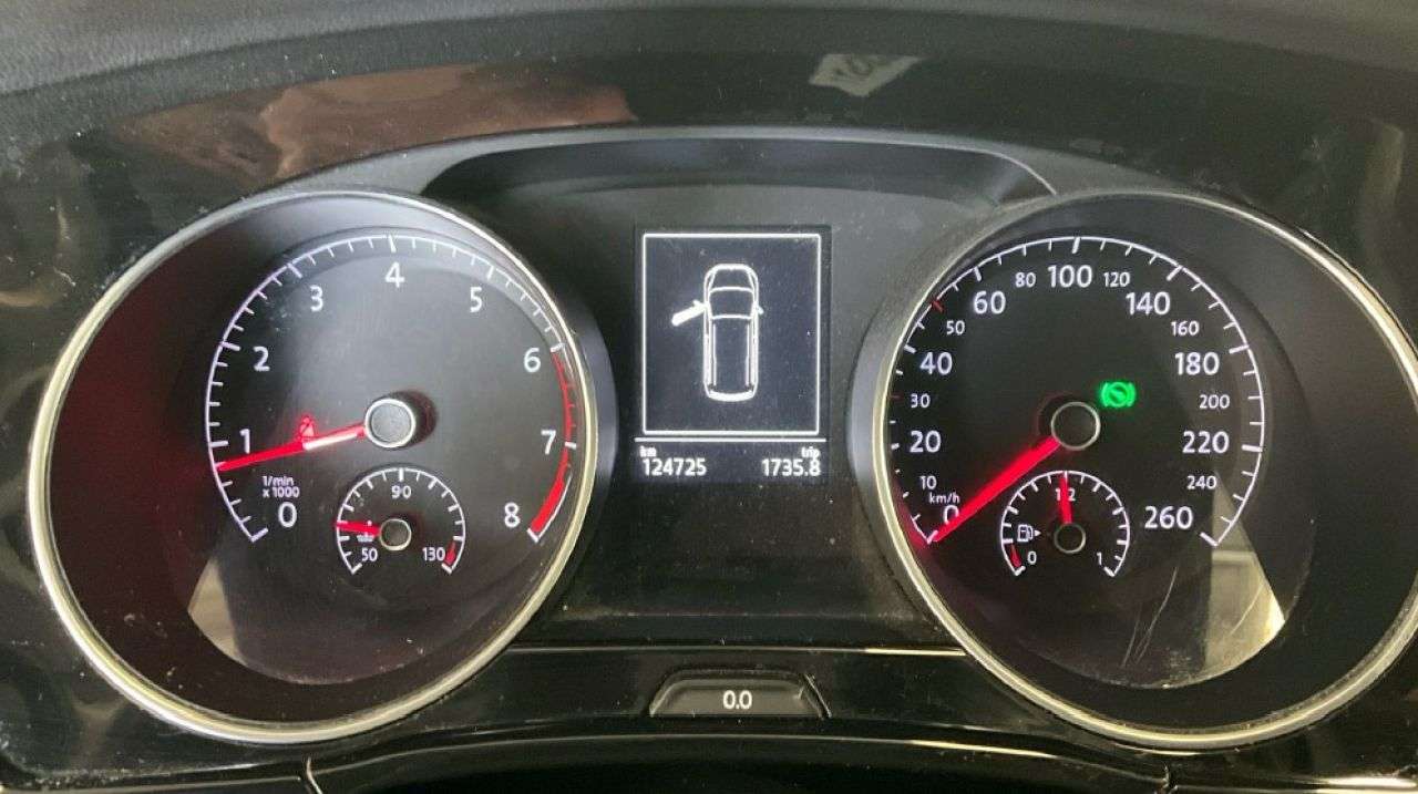 VW TOURAN en Minoautos