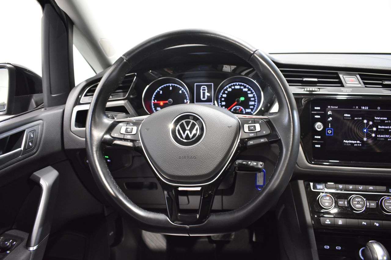 VW TOURAN en Minoautos