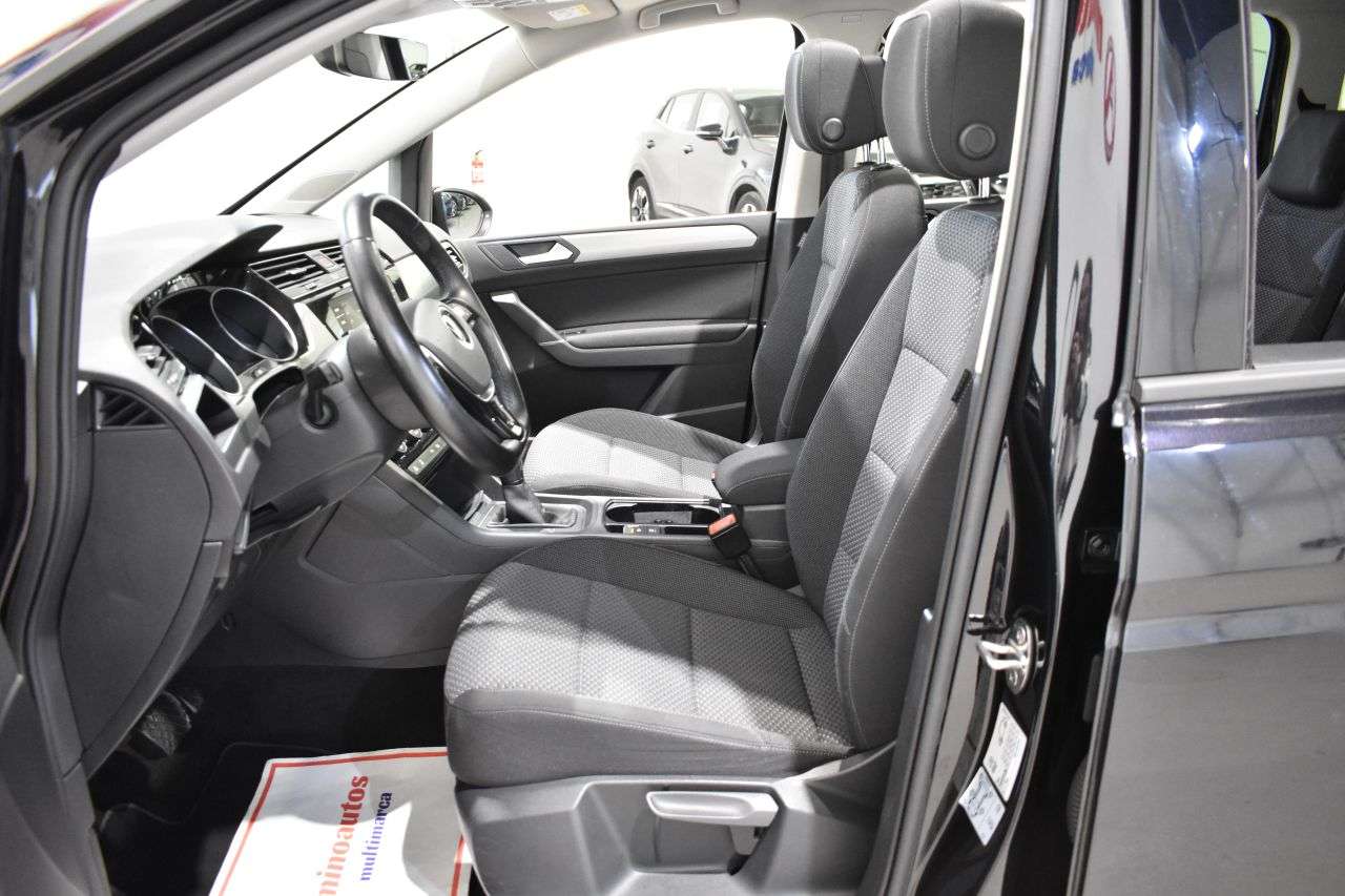 VW TOURAN en Minoautos