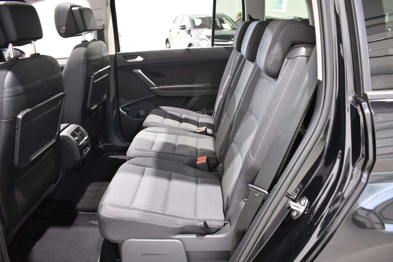 VW TOURAN en Minoautos