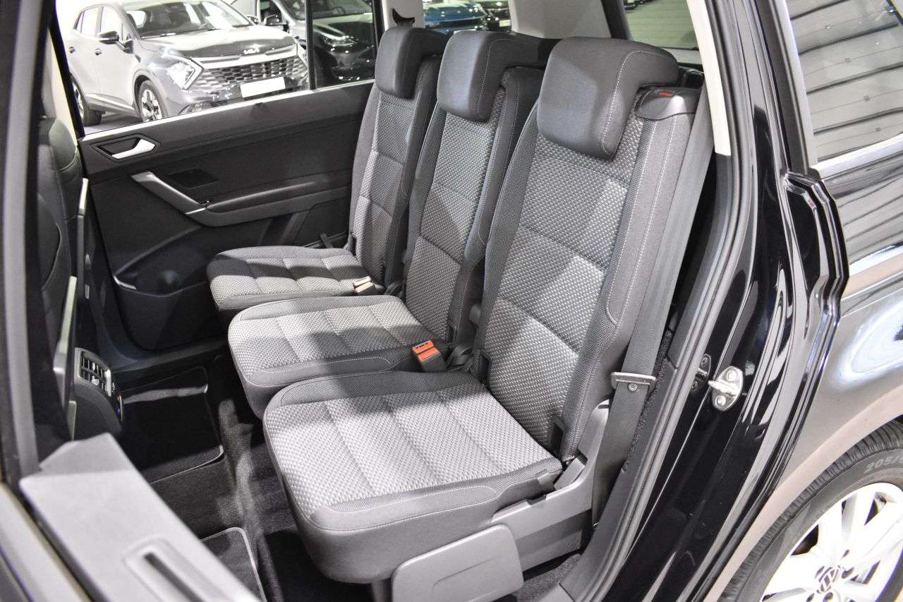 VW TOURAN en Minoautos