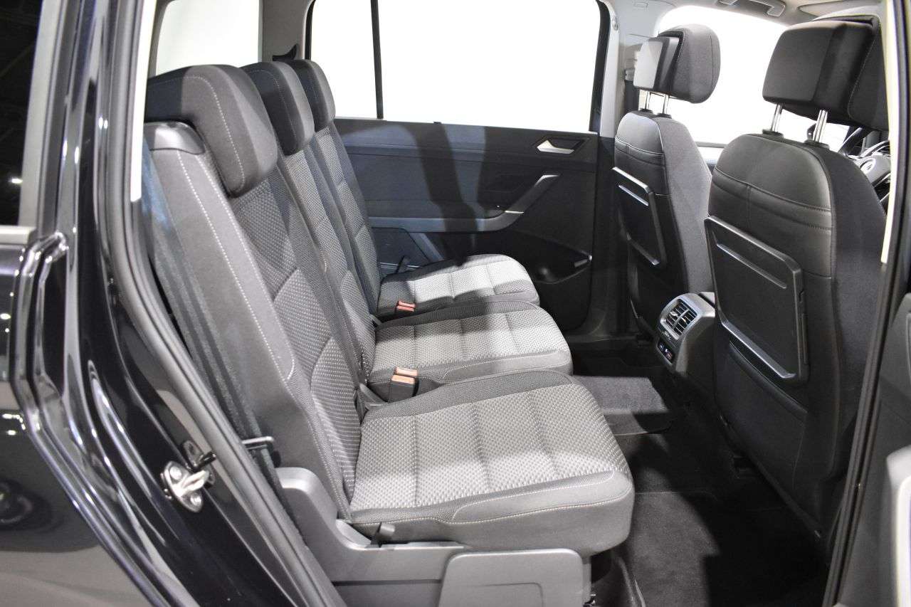 VW TOURAN en Minoautos