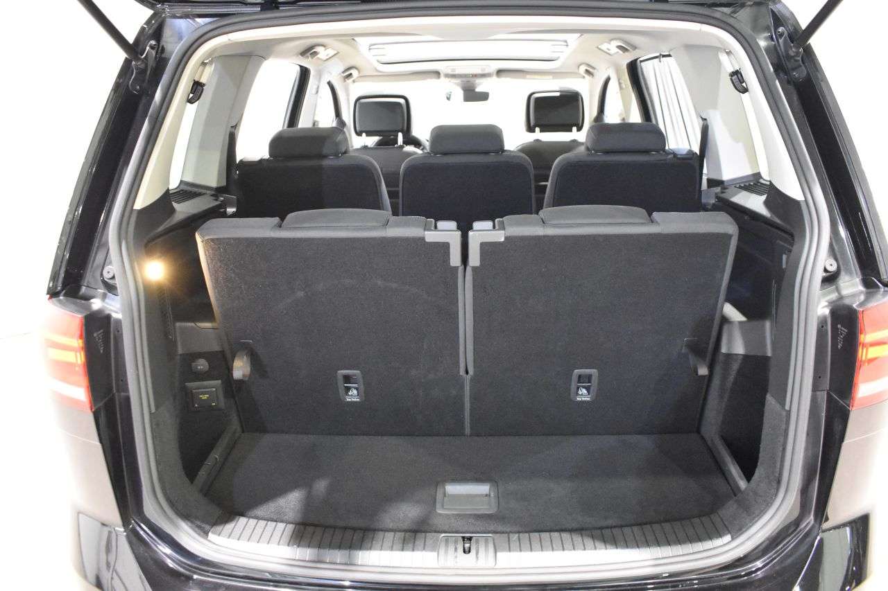 VW TOURAN en Minoautos