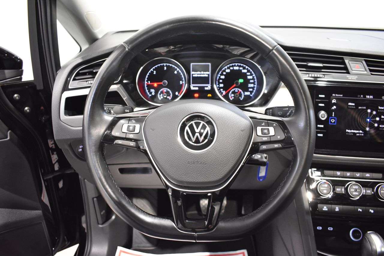 VW TOURAN en Minoautos