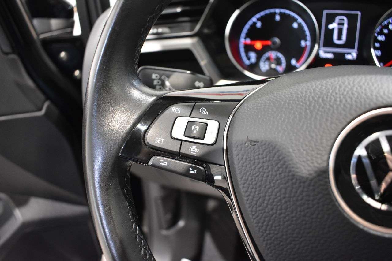 VW TOURAN en Minoautos