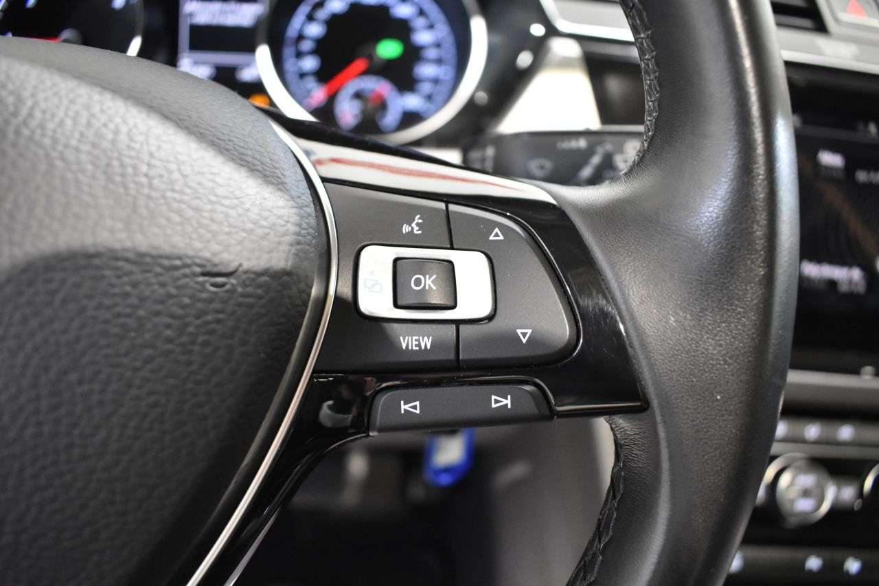 VW TOURAN en Minoautos