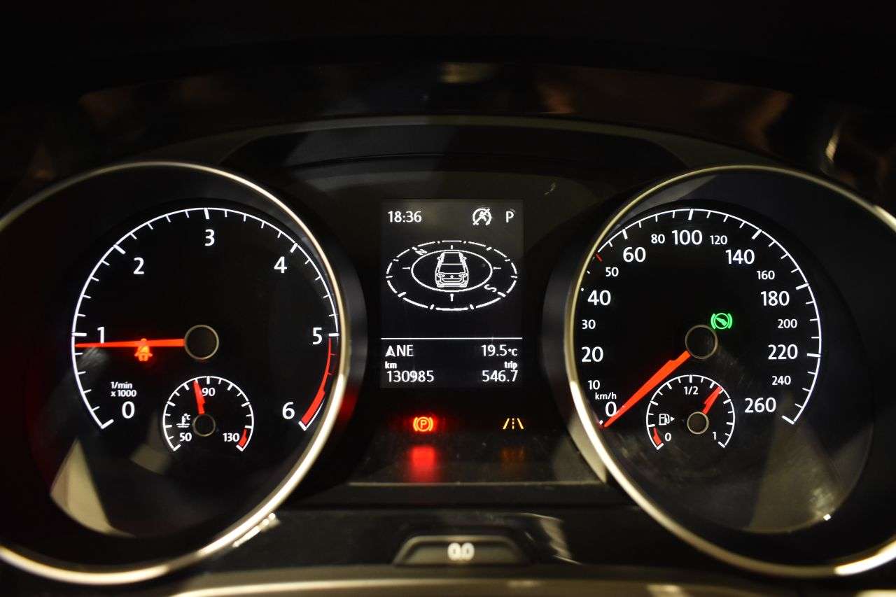 VW TOURAN en Minoautos