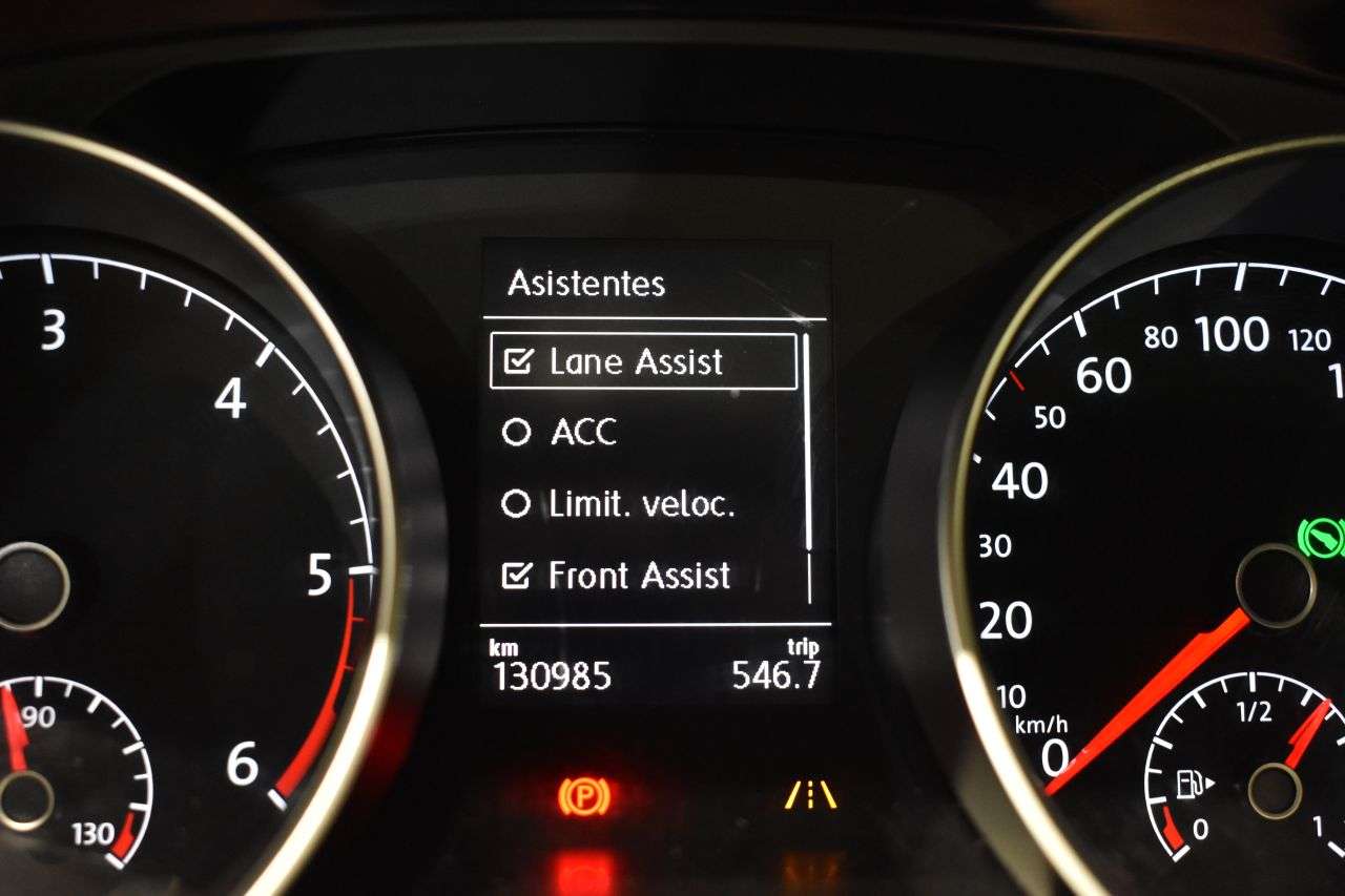 VW TOURAN en Minoautos