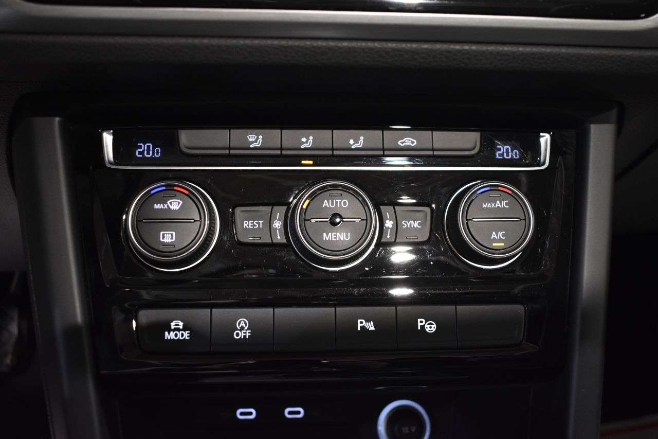 VW TOURAN en Minoautos