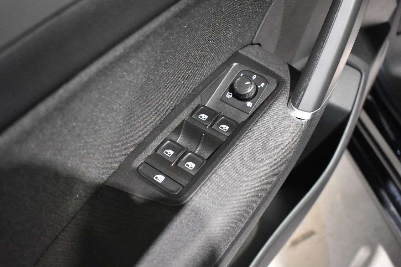 VW TOURAN en Minoautos