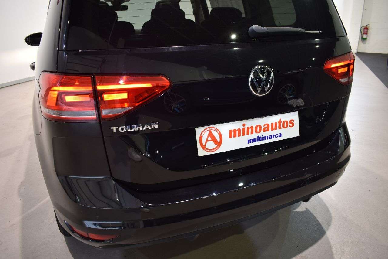 VW TOURAN en Minoautos