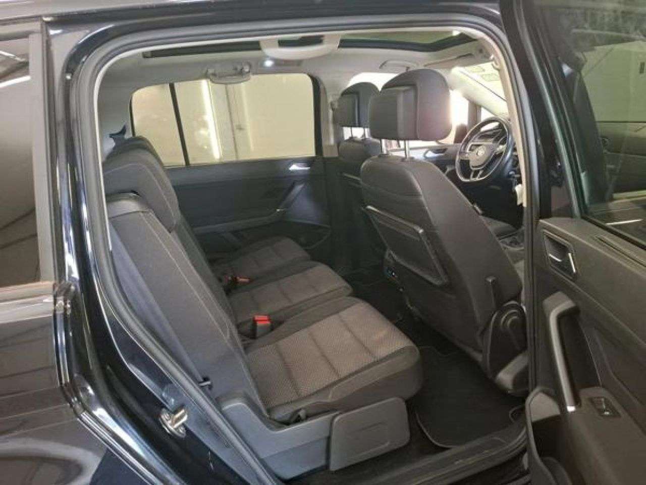 VW TOURAN en Minoautos