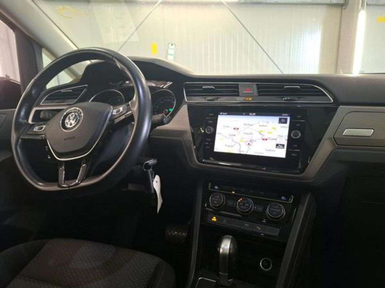 VW TOURAN en Minoautos