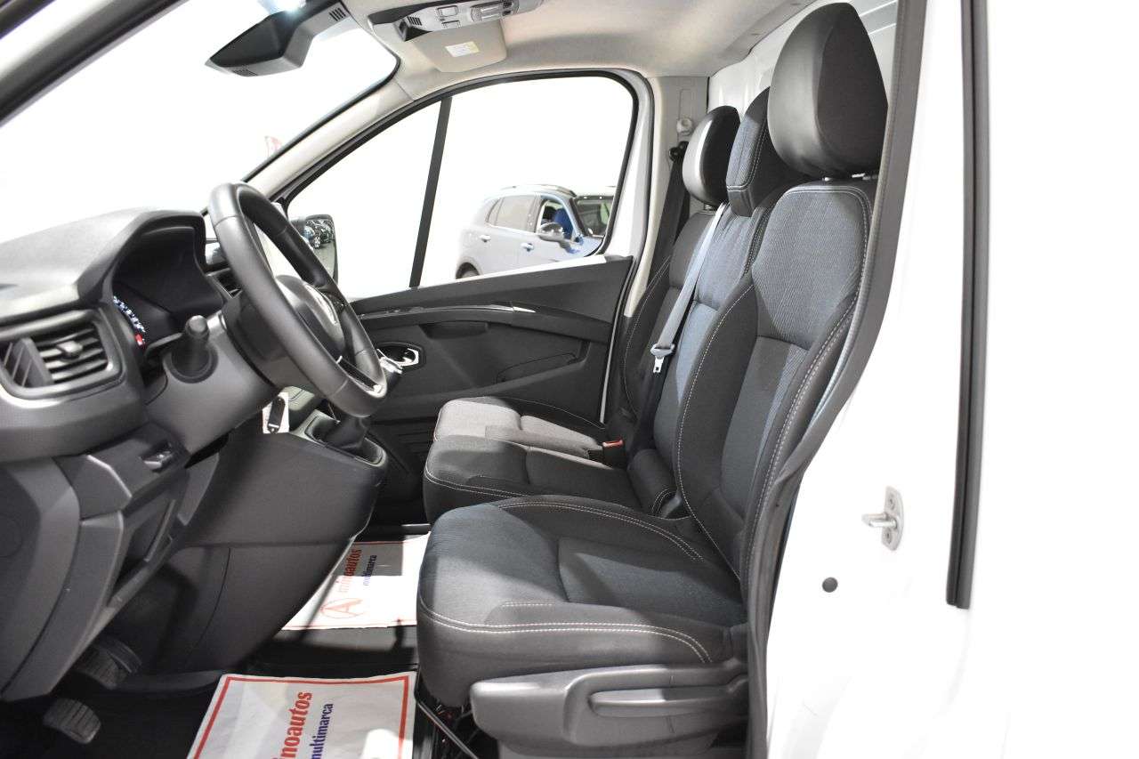 RENAULT TRAFIC en Minoautos