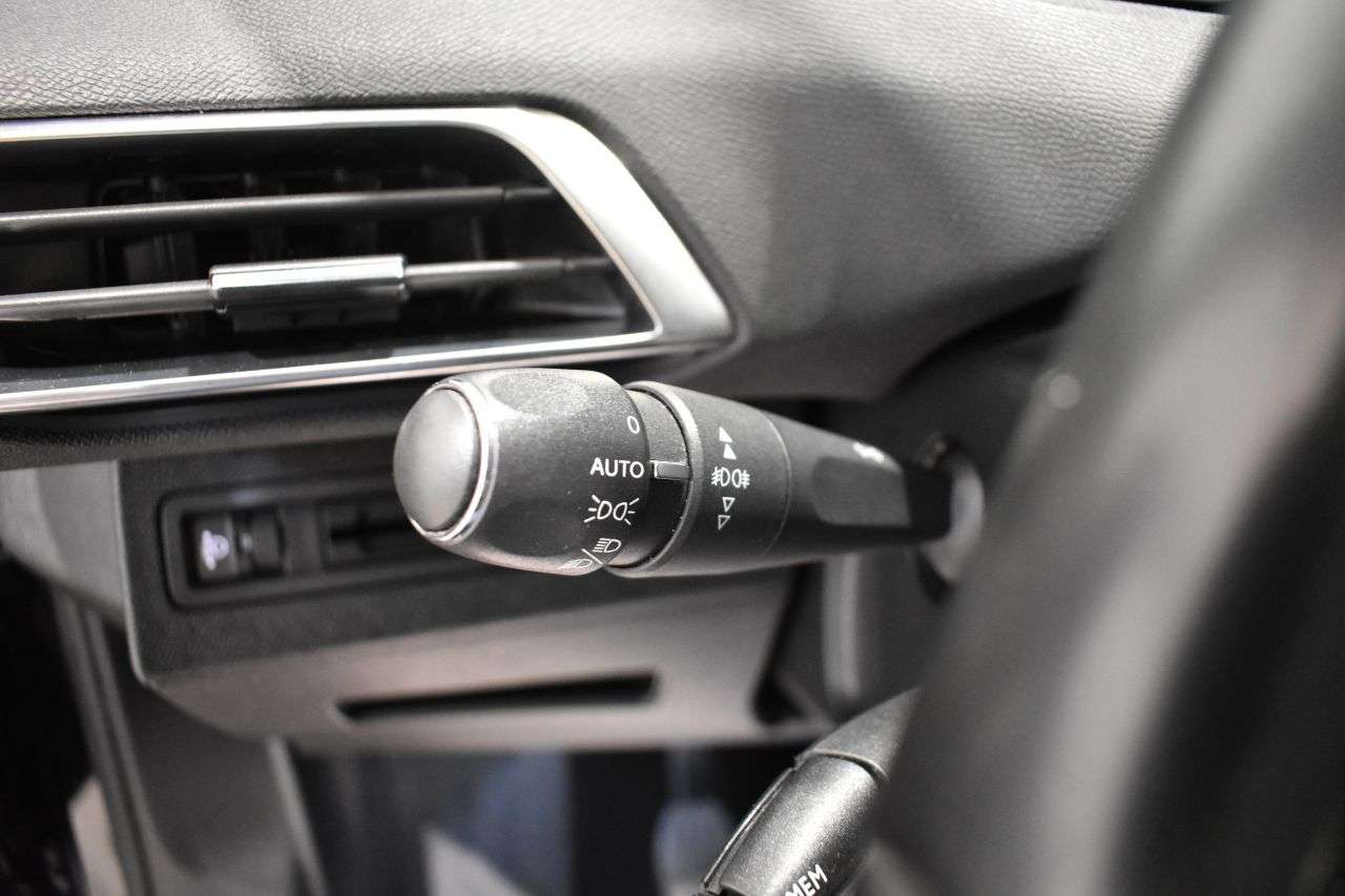 PEUGEOT 5008 en Minoautos