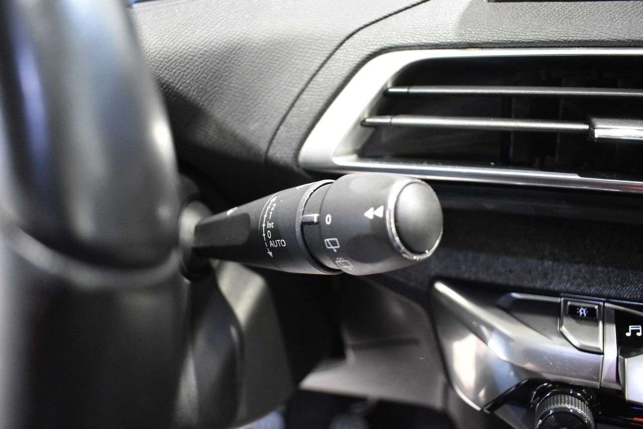 PEUGEOT 5008 en Minoautos