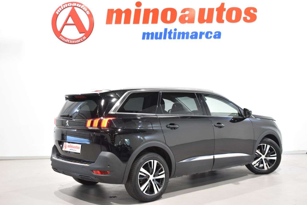 PEUGEOT 5008 en Minoautos