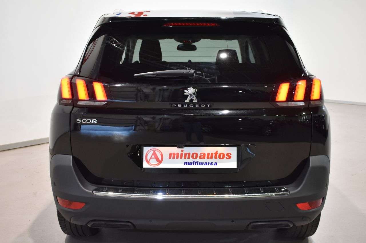 PEUGEOT 5008 en Minoautos