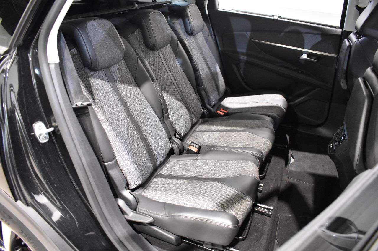 PEUGEOT 5008 en Minoautos
